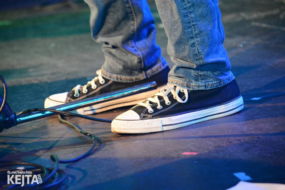 UK Subs se svou punkovou smrští po roce znovu rozproudili pražské Rock Café