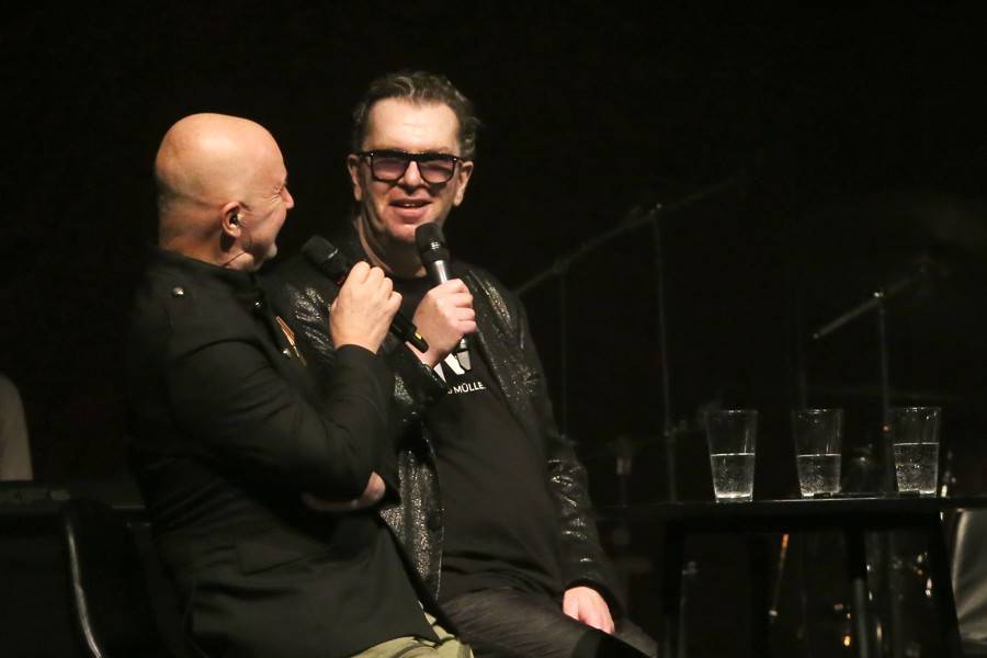 Richard Müller v Uherském Hradišti bodoval se šansony, záda mu kryli Michael Kocáb a Ondřej Soukup