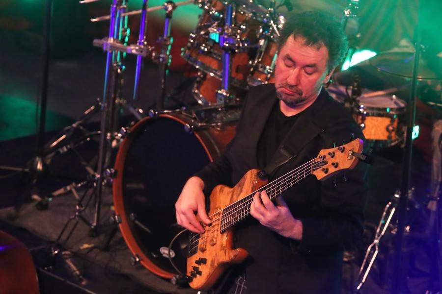 Richard Müller v Uherském Hradišti bodoval se šansony, záda mu kryli Michael Kocáb a Ondřej Soukup