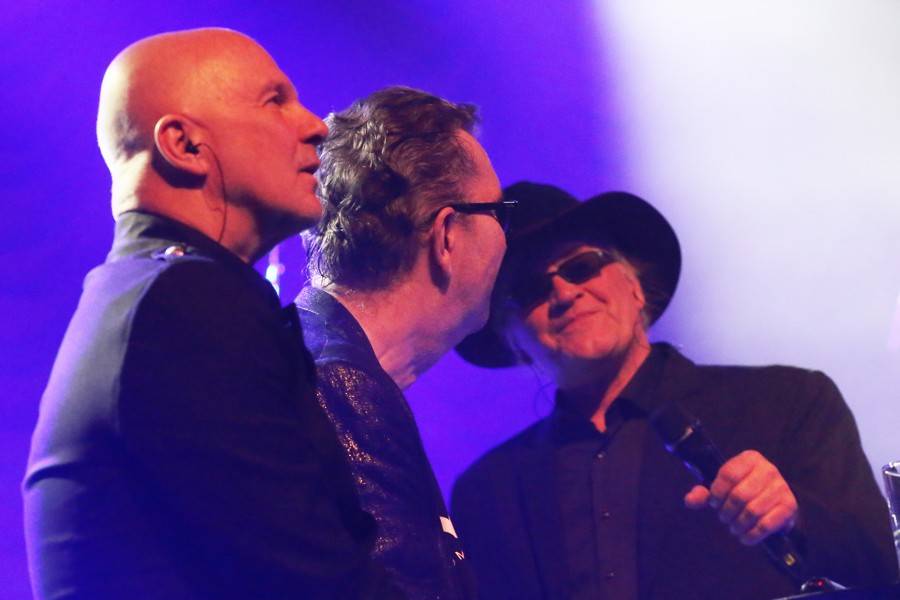 Richard Müller v Uherském Hradišti bodoval se šansony, záda mu kryli Michael Kocáb a Ondřej Soukup