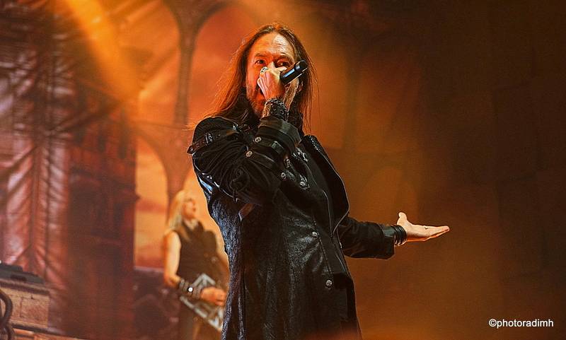 HammerFall vyprodali Forum Karlín, podpořit je přišla i Dominika Gottová