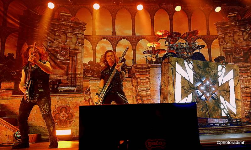 HammerFall vyprodali Forum Karlín, podpořit je přišla i Dominika Gottová