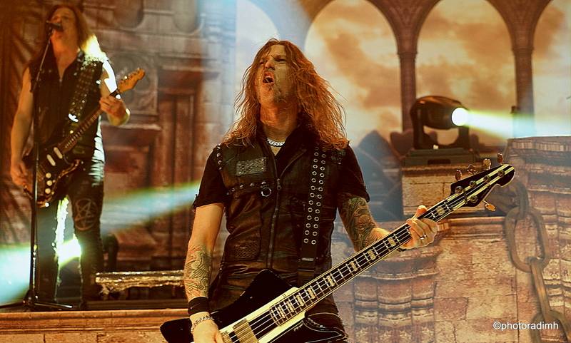 HammerFall vyprodali Forum Karlín, podpořit je přišla i Dominika Gottová