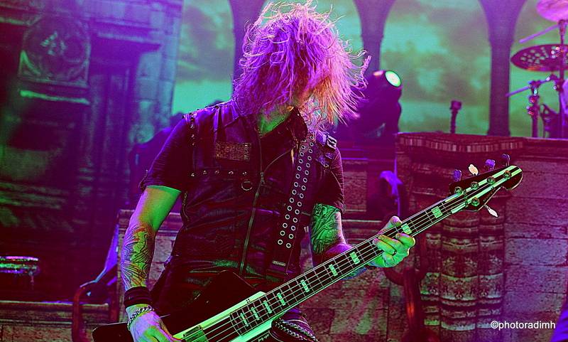 HammerFall vyprodali Forum Karlín, podpořit je přišla i Dominika Gottová