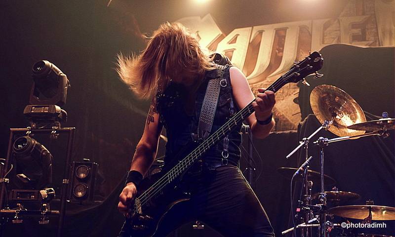 HammerFall vyprodali Forum Karlín, podpořit je přišla i Dominika Gottová