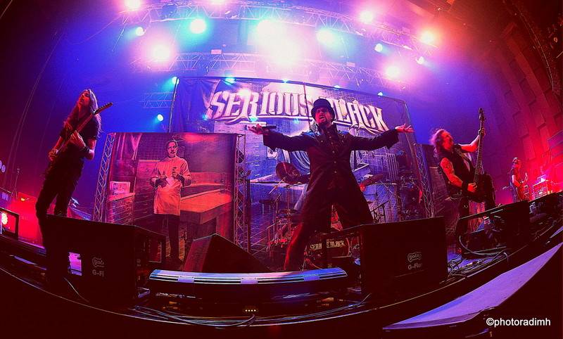 HammerFall vyprodali Forum Karlín, podpořit je přišla i Dominika Gottová