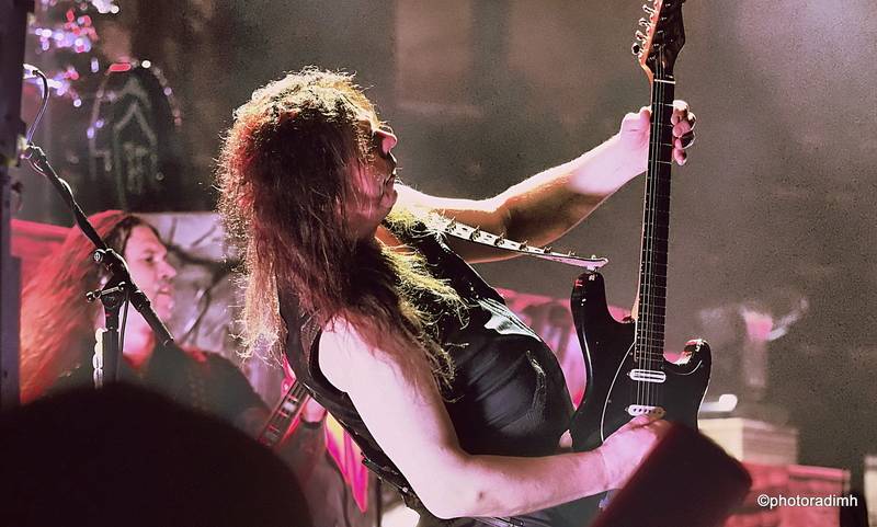 HammerFall vyprodali Forum Karlín, podpořit je přišla i Dominika Gottová