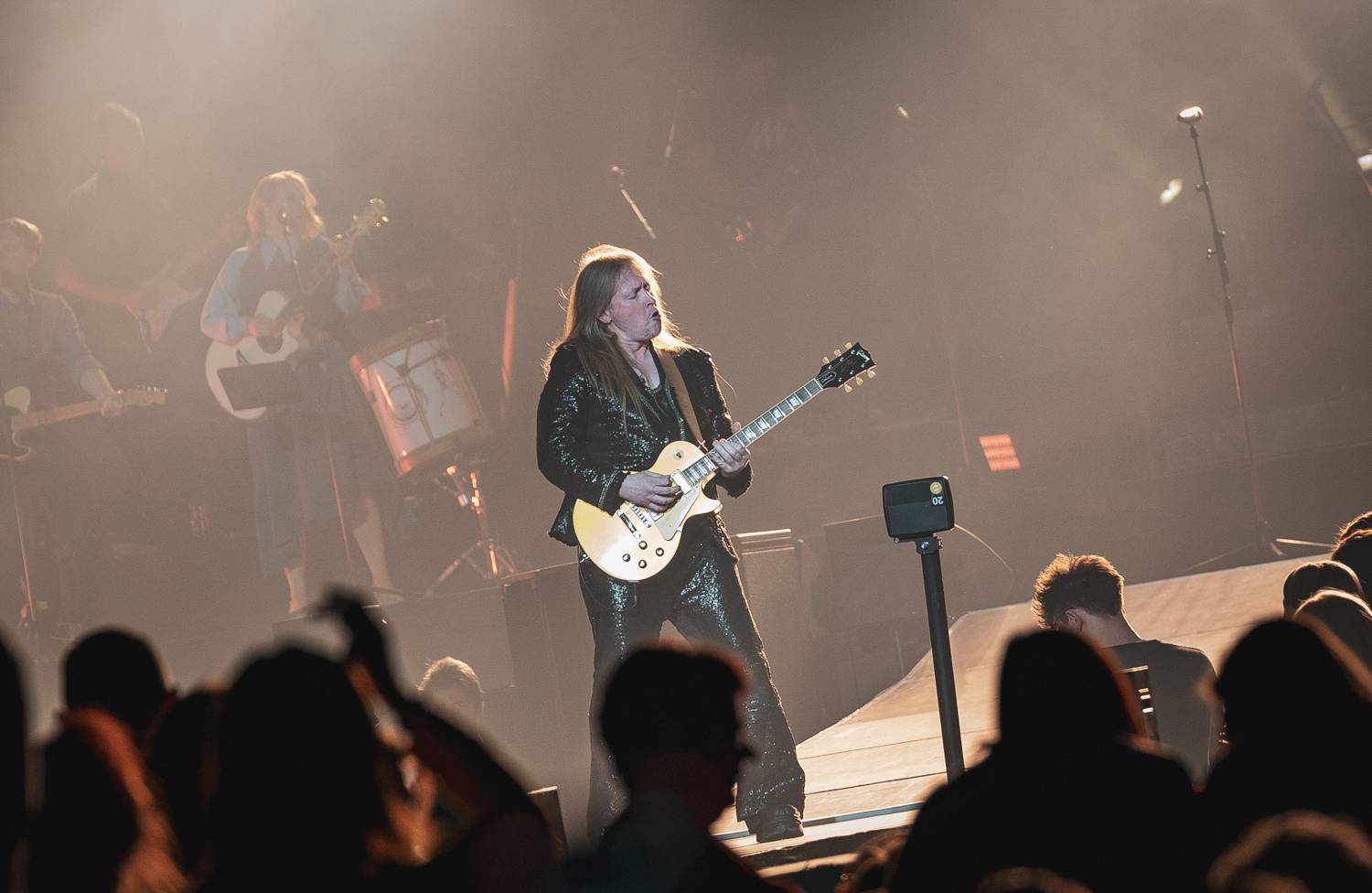 Kelly Family oslavili v O2 areně 25 let svého slavného alba Over The Hump