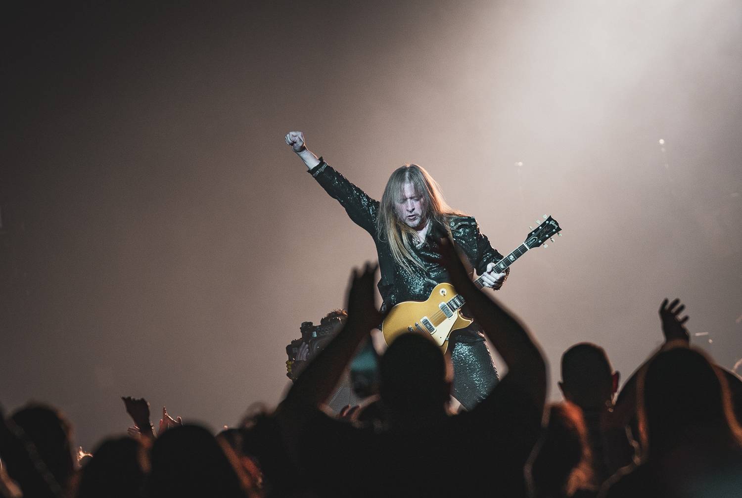 Kelly Family oslavili v O2 areně 25 let svého slavného alba Over The Hump