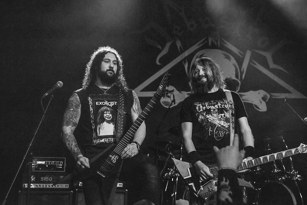 Totální masakr motorovou pilou: Debustrol slavili v Akropoli 33 let Antikrista