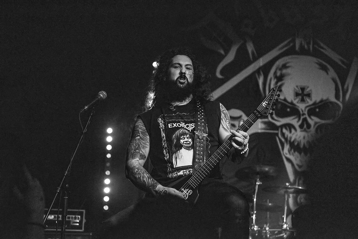 Totální masakr motorovou pilou: Debustrol slavili v Akropoli 33 let Antikrista