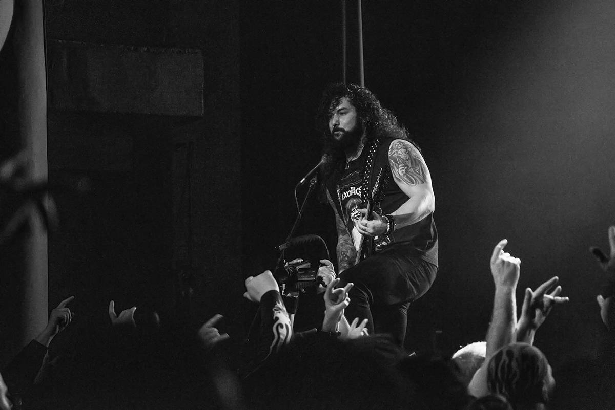 Totální masakr motorovou pilou: Debustrol slavili v Akropoli 33 let Antikrista