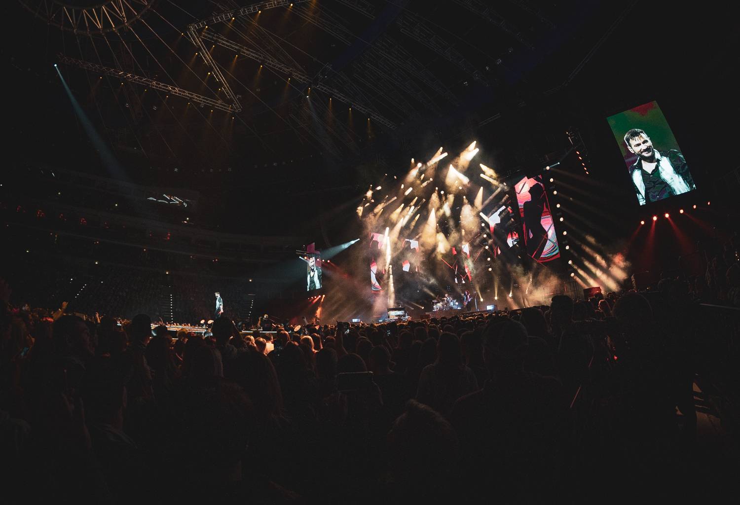 Marek Ztracený předvedl skvělou show ve vyprodané O2 areně. Přizval si Františka Nedvěda i Hanu Zagorovou