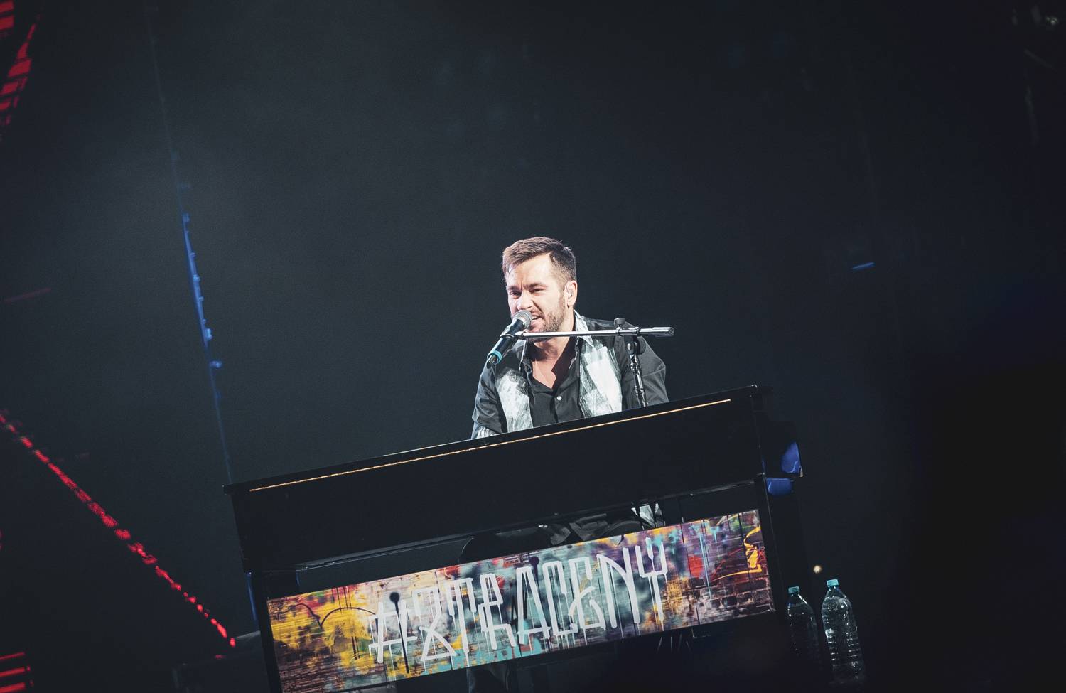 Marek Ztracený předvedl skvělou show ve vyprodané O2 areně. Přizval si Františka Nedvěda i Hanu Zagorovou