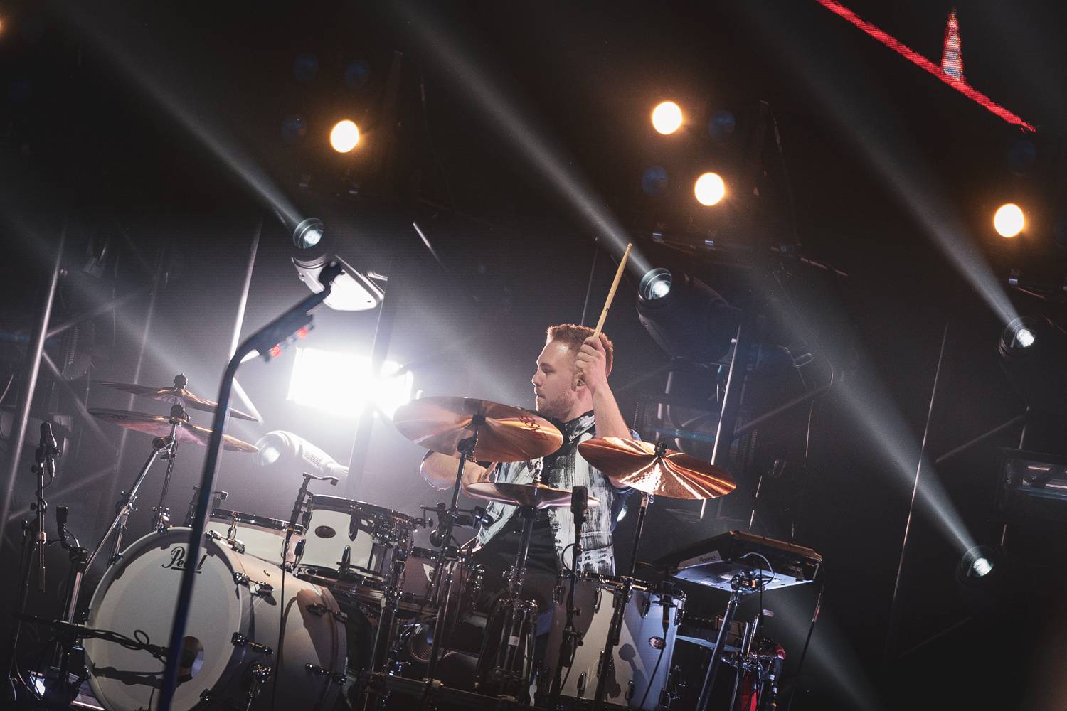 Marek Ztracený předvedl skvělou show ve vyprodané O2 areně. Přizval si Františka Nedvěda i Hanu Zagorovou