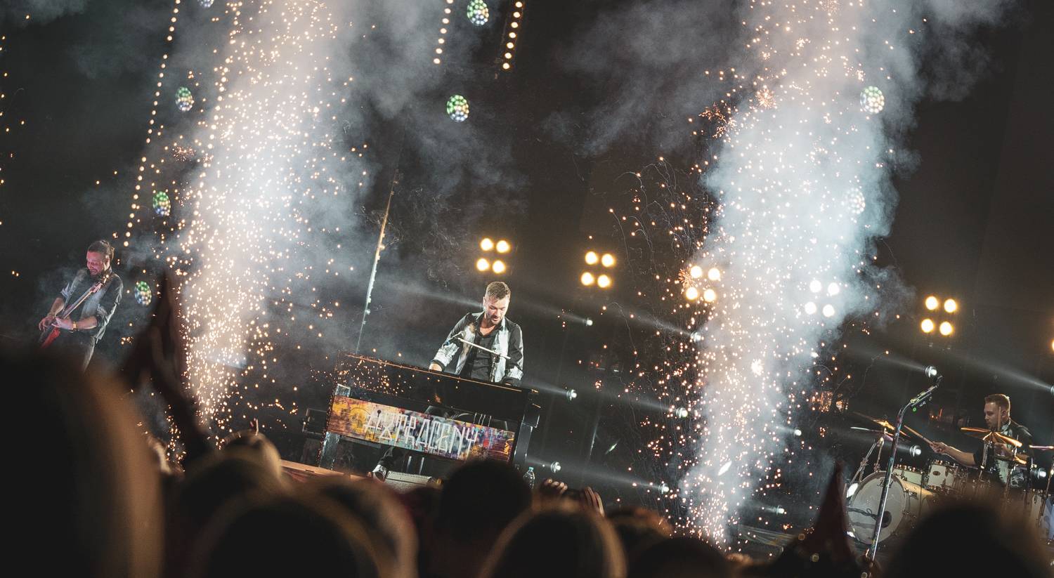 Marek Ztracený předvedl skvělou show ve vyprodané O2 areně. Přizval si Františka Nedvěda i Hanu Zagorovou