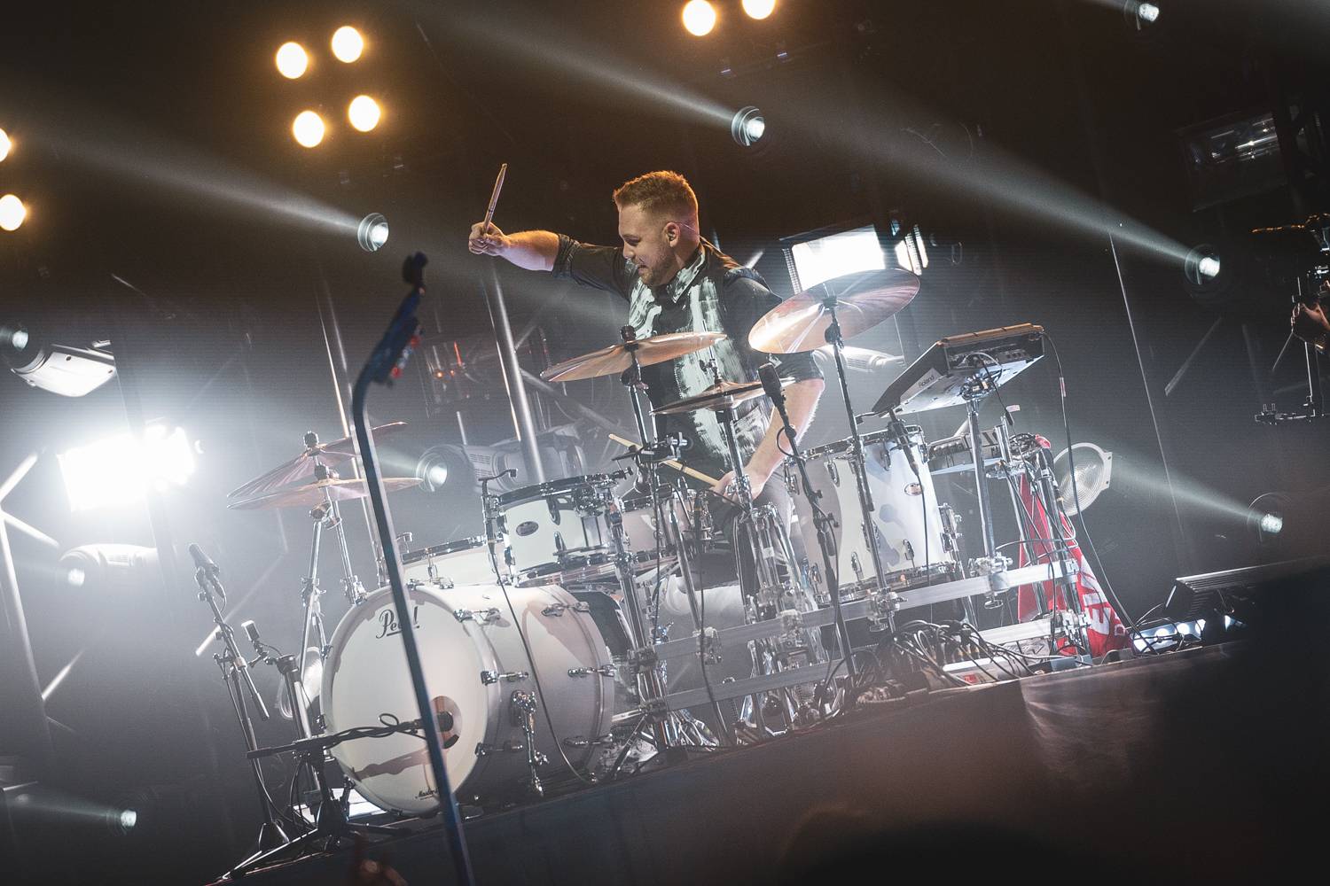 Marek Ztracený předvedl skvělou show ve vyprodané O2 areně. Přizval si Františka Nedvěda i Hanu Zagorovou