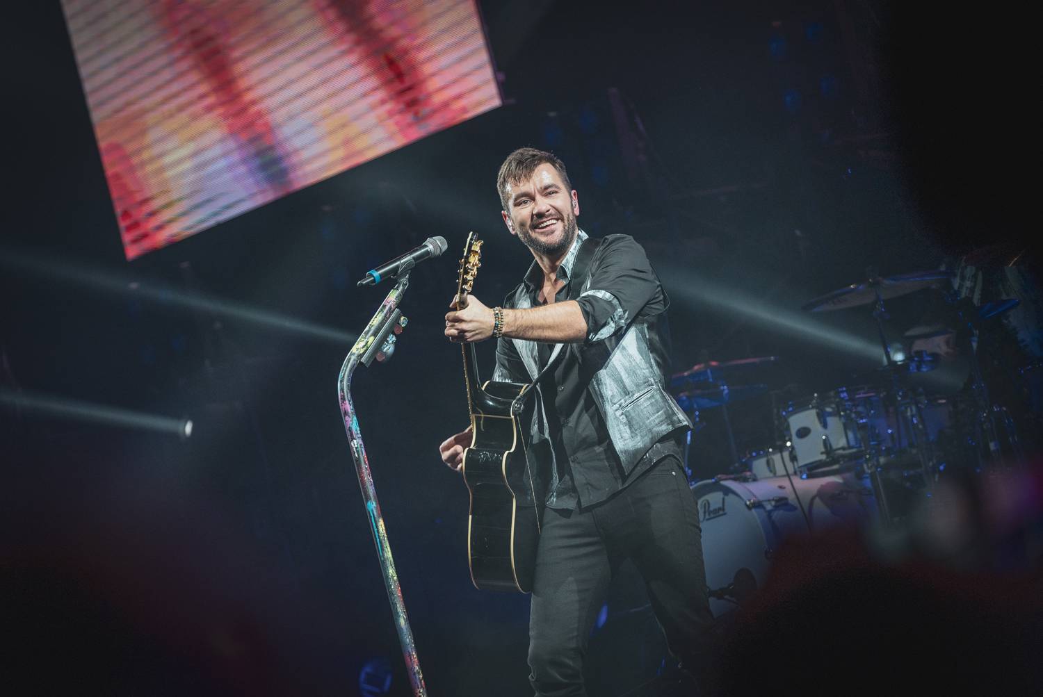 Marek Ztracený předvedl skvělou show ve vyprodané O2 areně. Přizval si Františka Nedvěda i Hanu Zagorovou