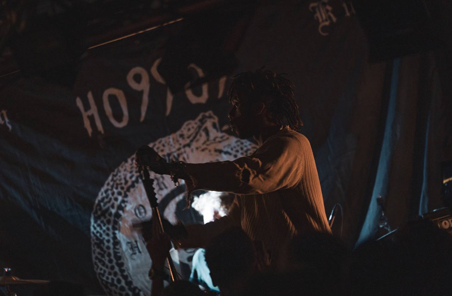 Nespoutaní Ho99o9 v Rock Café bojovali nejen s démony, ale i se zvukem