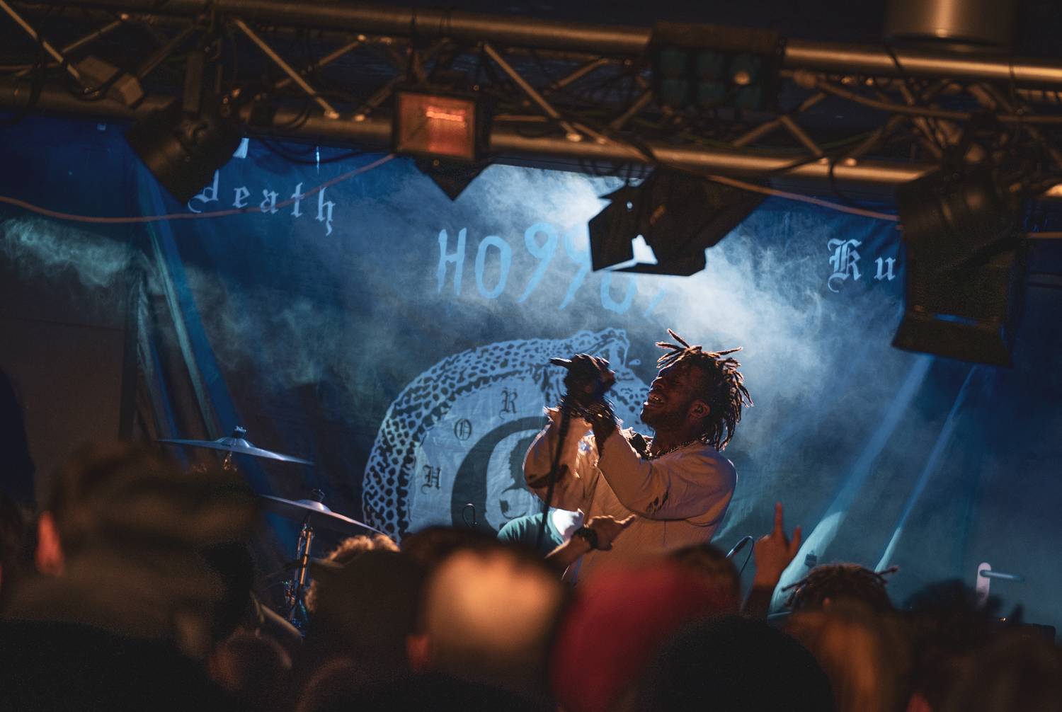 Nespoutaní Ho99o9 v Rock Café bojovali nejen s démony, ale i se zvukem