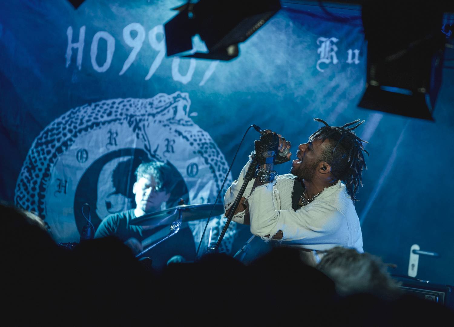 Nespoutaní Ho99o9 v Rock Café bojovali nejen s démony, ale i se zvukem