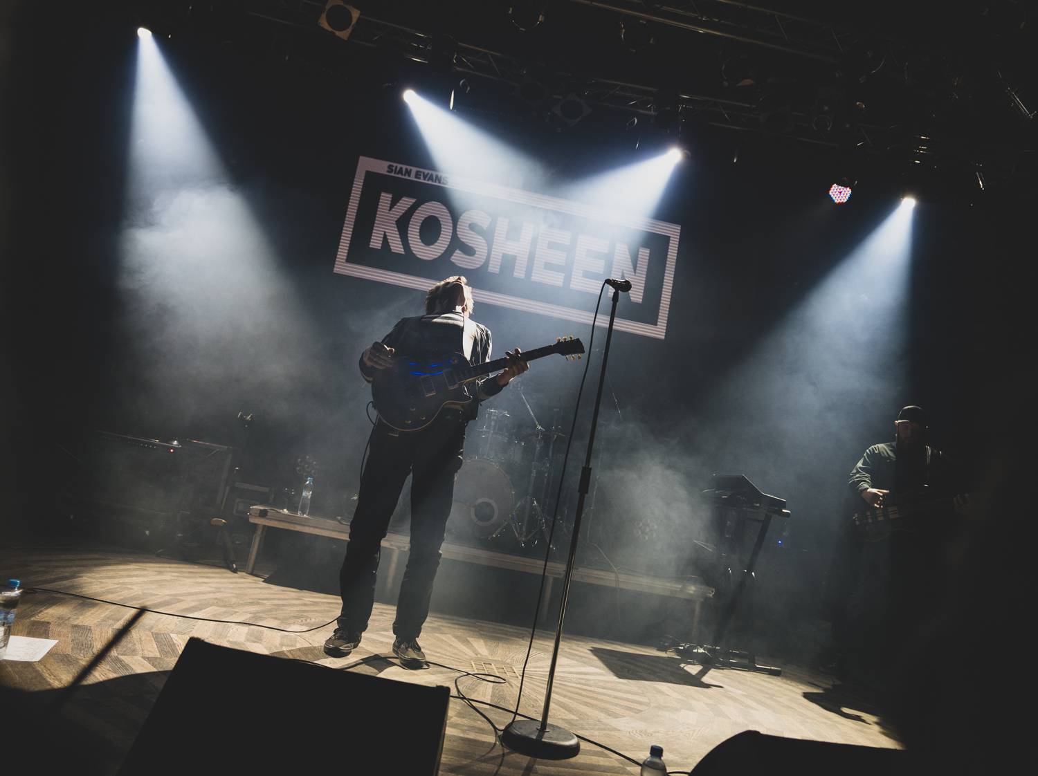 Kosheen zahájili české miniturné. Pražský klub roztančili