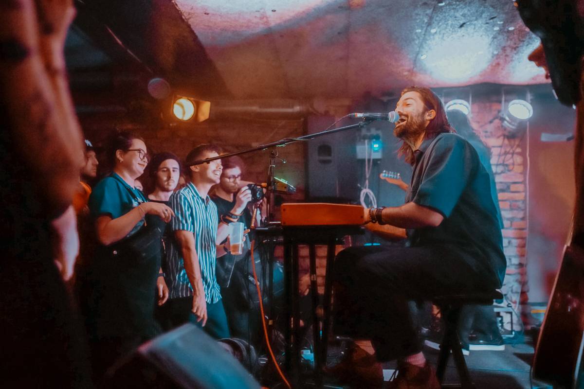 Turnover se poprvé představili v Praze, přivezli novou desku Altogether