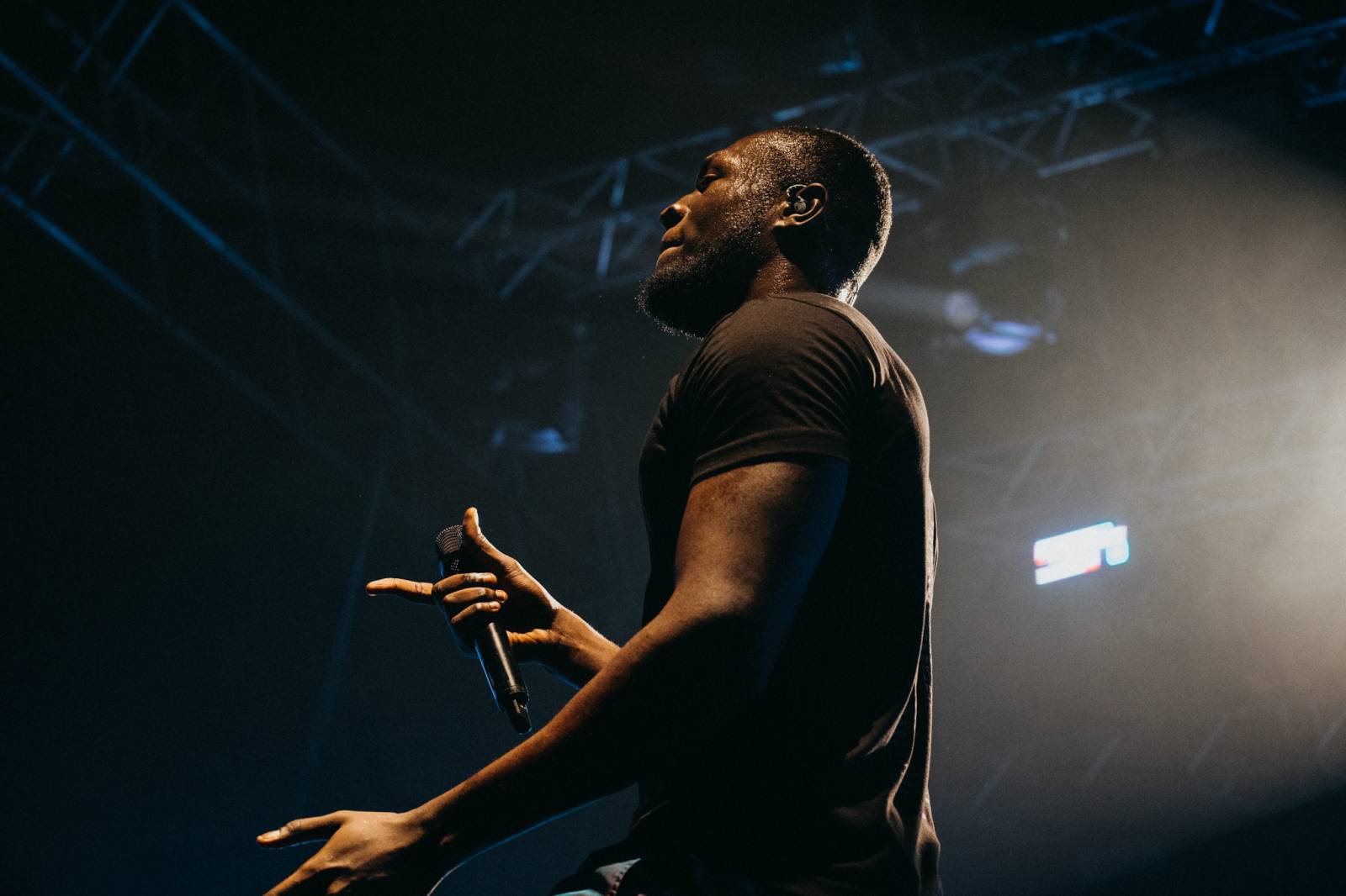 Stormzy rozhýbal pražskou halu už od prvního songu