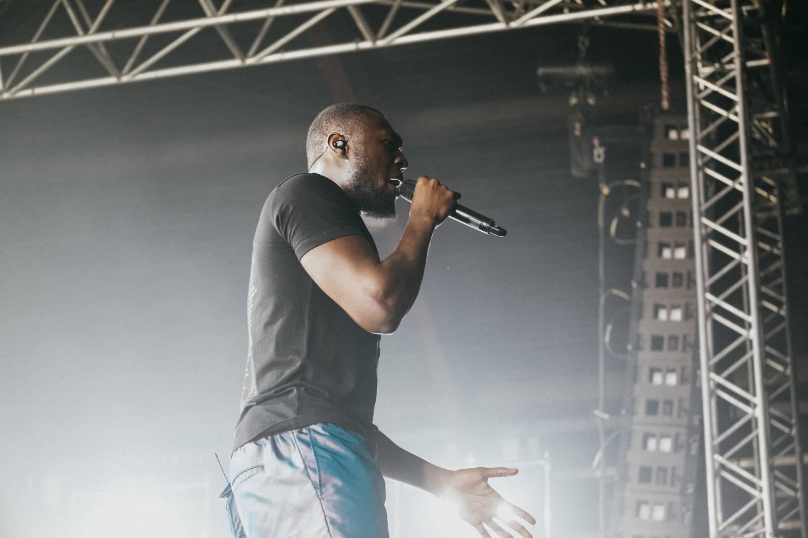 Stormzy rozhýbal pražskou halu už od prvního songu