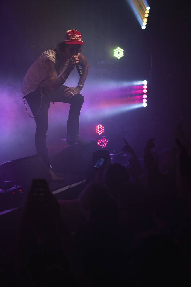 Vyprodaná Roxy skákala a křičela pod taktovkou amerického rappera Yelawolfa