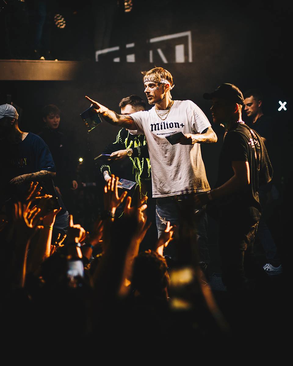 Když se ještě mohlo ven | Vojtěch Mervart vybírá snímky létajícího Bena Cristovaa, Wohnout, Offspring, Marpa a dalších