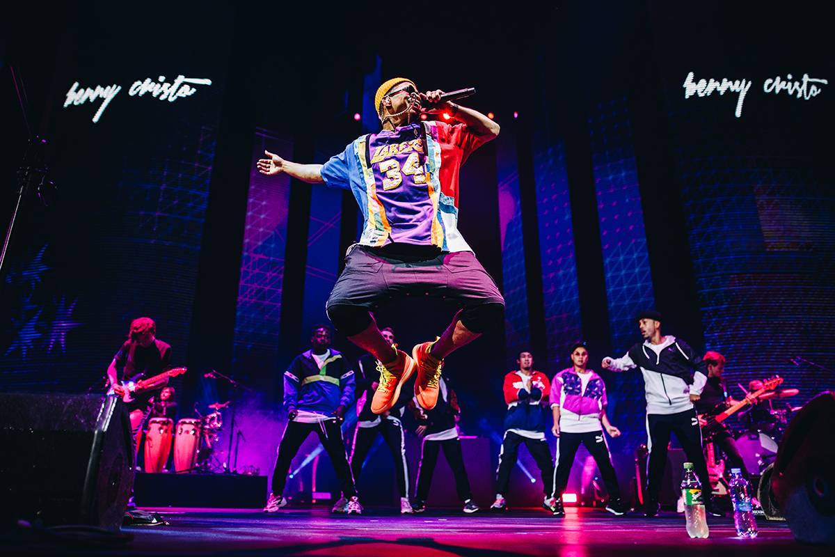 Když se ještě mohlo ven | Vojtěch Mervart vybírá snímky létajícího Bena Cristovaa, Wohnout, Offspring, Marpa a dalších