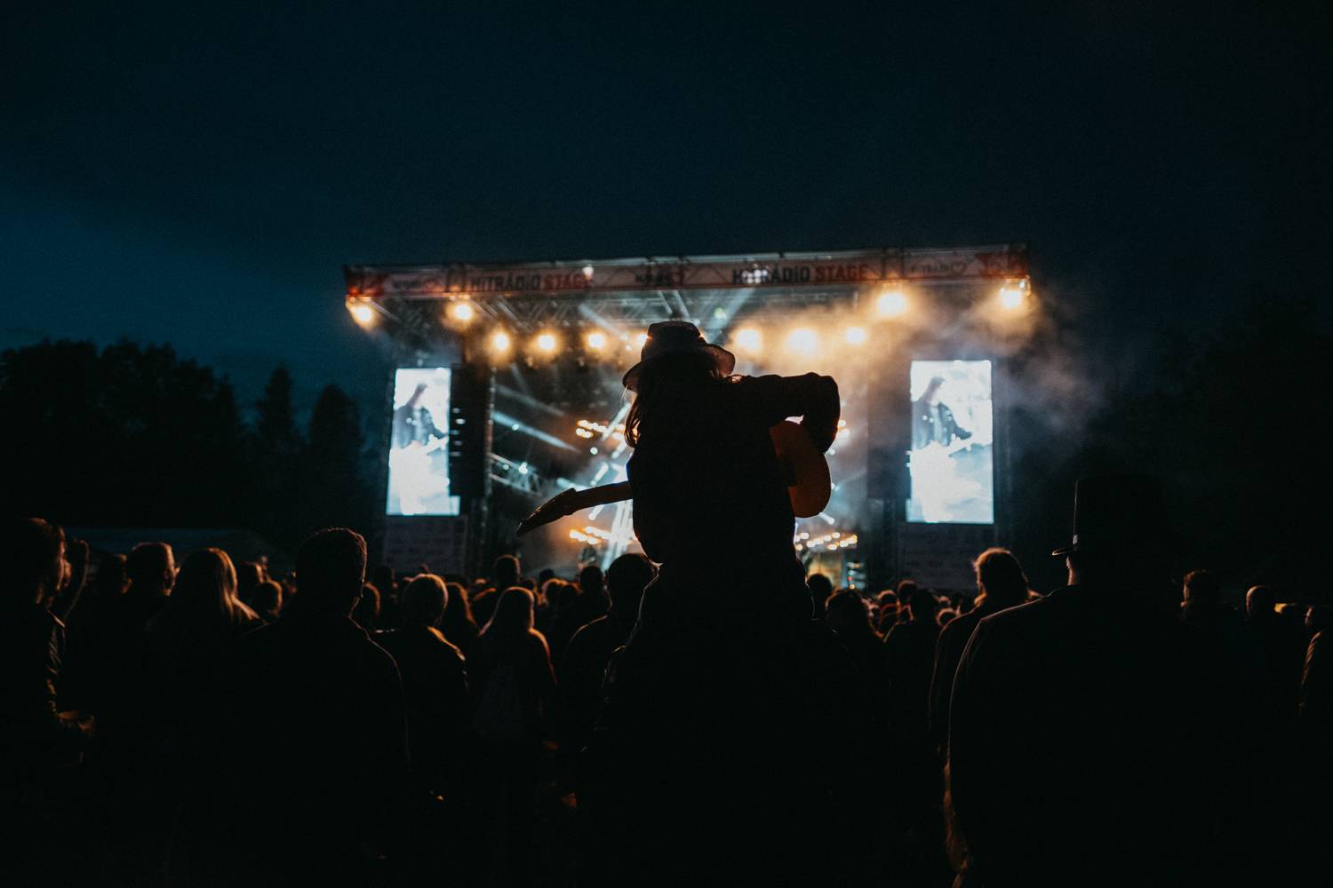 Když se ještě mohlo ven | Tereza Slowiková, její křest ohněm s Backstreet Boys i létající Barbora Poláková  