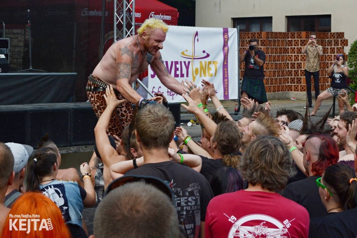 Když se ještě mohlo ven | Klára Mariňáková: Muzika, lidé na stejné vlně a atmosféra, která člověka ihned pohltí