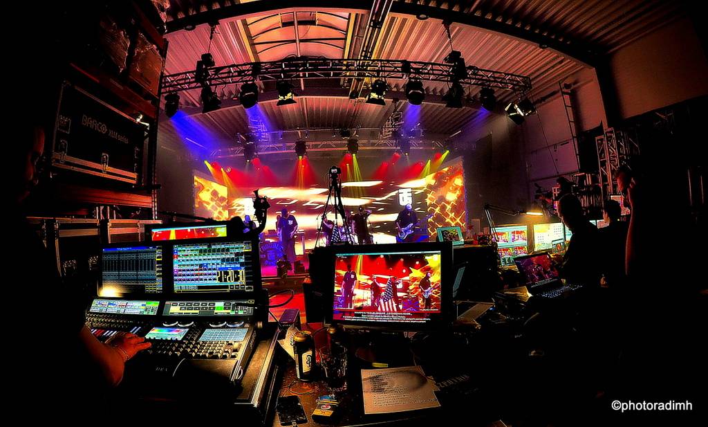 Marpo & TroubleGang hráli bez diváků, zato s pyrotechnikou. Koncertem podpořili Dětský domov Pyšely