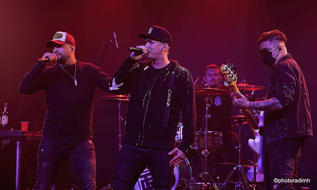 Marpo & TroubleGang hráli bez diváků, zato s pyrotechnikou. Koncertem podpořili Dětský domov Pyšely