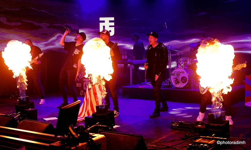 Marpo & TroubleGang hráli bez diváků, zato s pyrotechnikou. Koncertem podpořili Dětský domov Pyšely