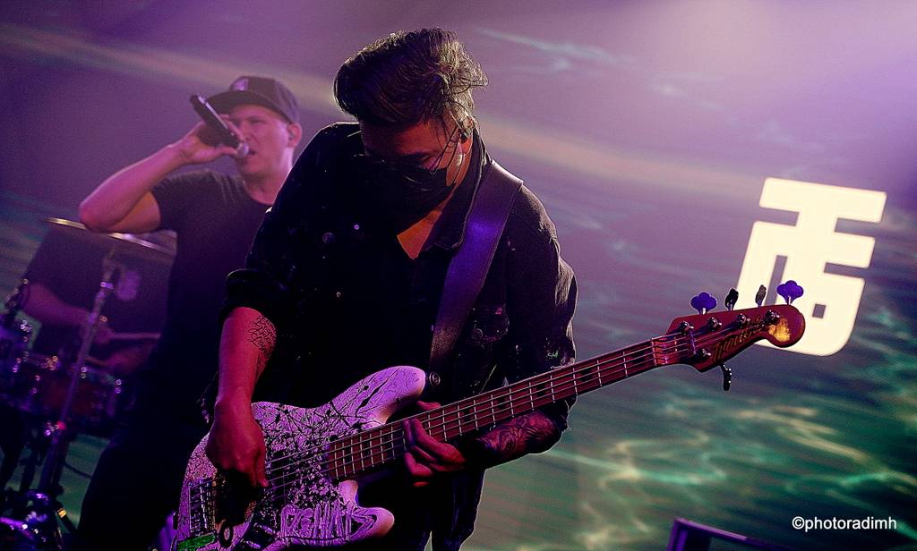 Marpo & TroubleGang hráli bez diváků, zato s pyrotechnikou. Koncertem podpořili Dětský domov Pyšely