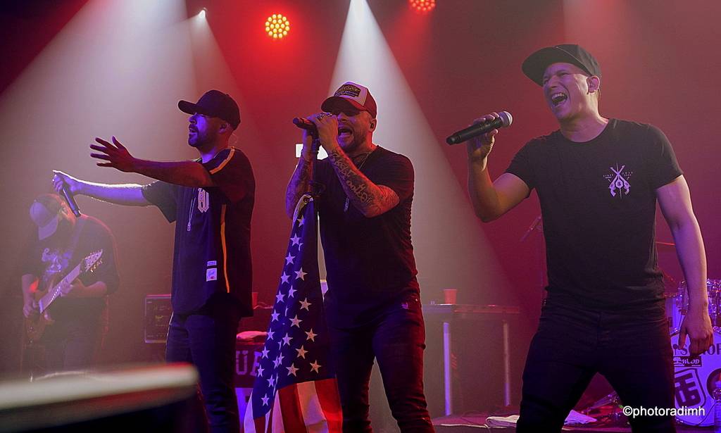 Marpo & TroubleGang hráli bez diváků, zato s pyrotechnikou. Koncertem podpořili Dětský domov Pyšely