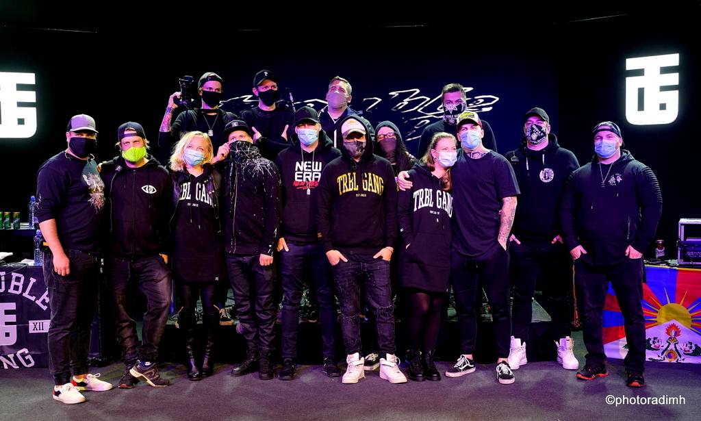 Marpo & TroubleGang hráli bez diváků, zato s pyrotechnikou. Koncertem podpořili Dětský domov Pyšely