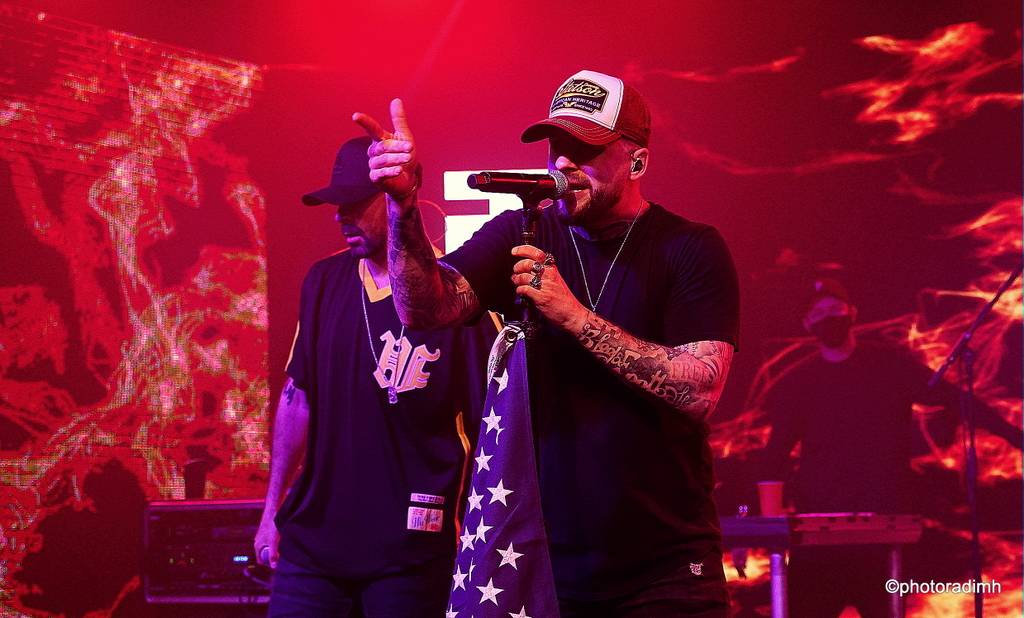 Marpo & TroubleGang hráli bez diváků, zato s pyrotechnikou. Koncertem podpořili Dětský domov Pyšely