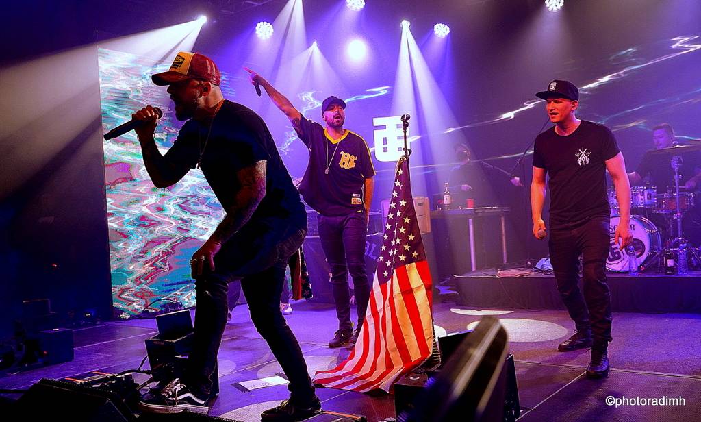 Marpo & TroubleGang hráli bez diváků, zato s pyrotechnikou. Koncertem podpořili Dětský domov Pyšely