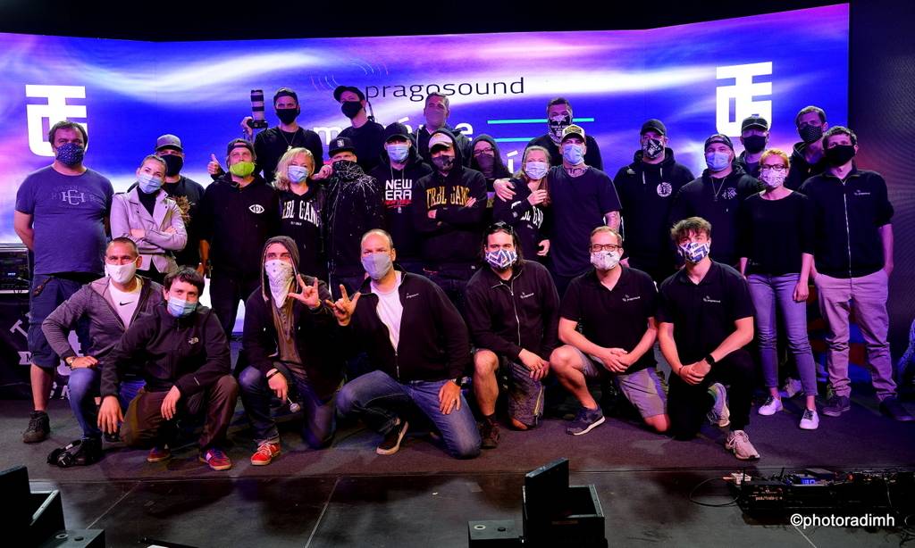 Marpo & TroubleGang hráli bez diváků, zato s pyrotechnikou. Koncertem podpořili Dětský domov Pyšely