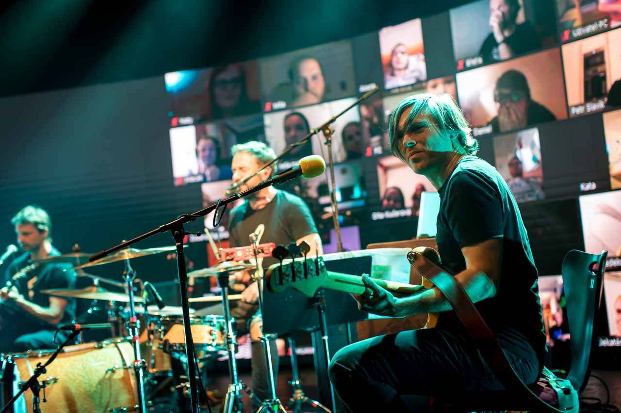 Tata Bojs vytvořili v Celetné hudebně-vizuální online prostor