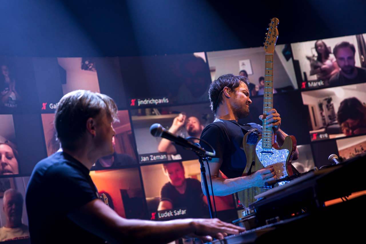 Tata Bojs vytvořili v Celetné hudebně-vizuální online prostor