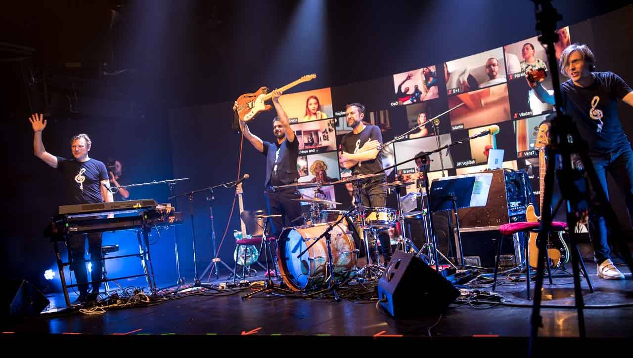 Tata Bojs vytvořili v Celetné hudebně-vizuální online prostor