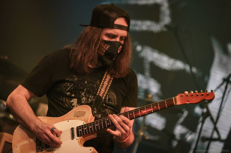 Děkujeme! Čeští hudebníci hráli pro vědce na festivalu, který se vysílal po celém světě