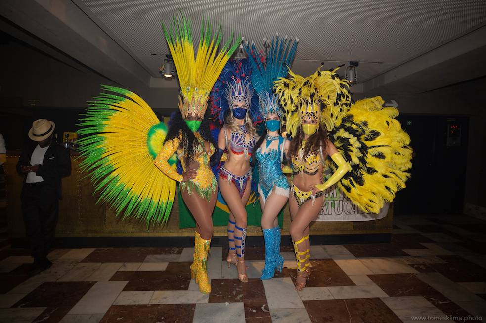 Děkujeme! Čeští hudebníci hráli pro vědce na festivalu, který se vysílal po celém světě