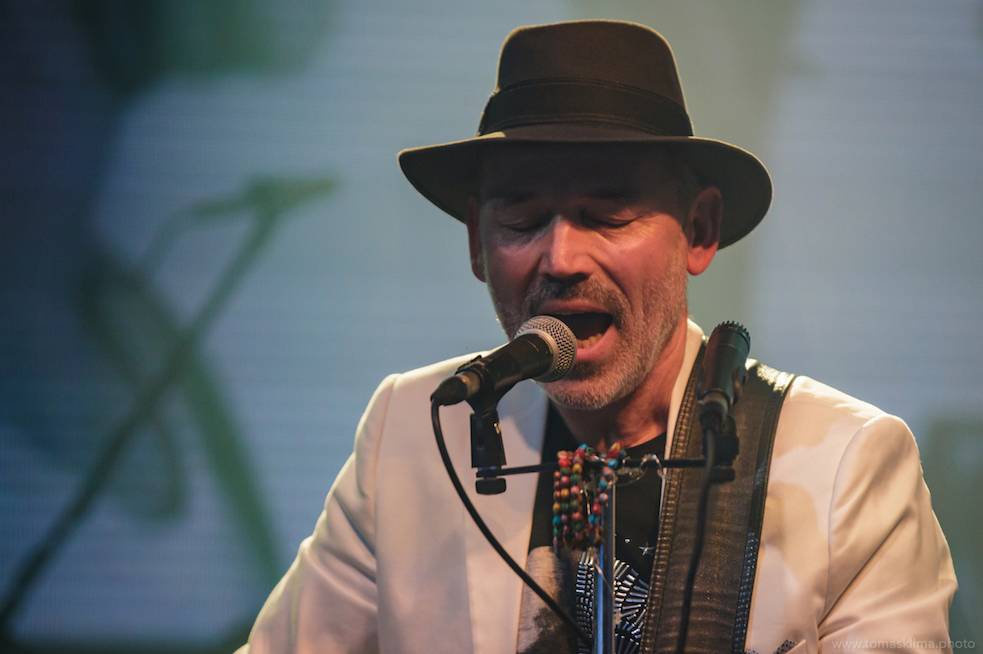 Děkujeme! Čeští hudebníci hráli pro vědce na festivalu, který se vysílal po celém světě