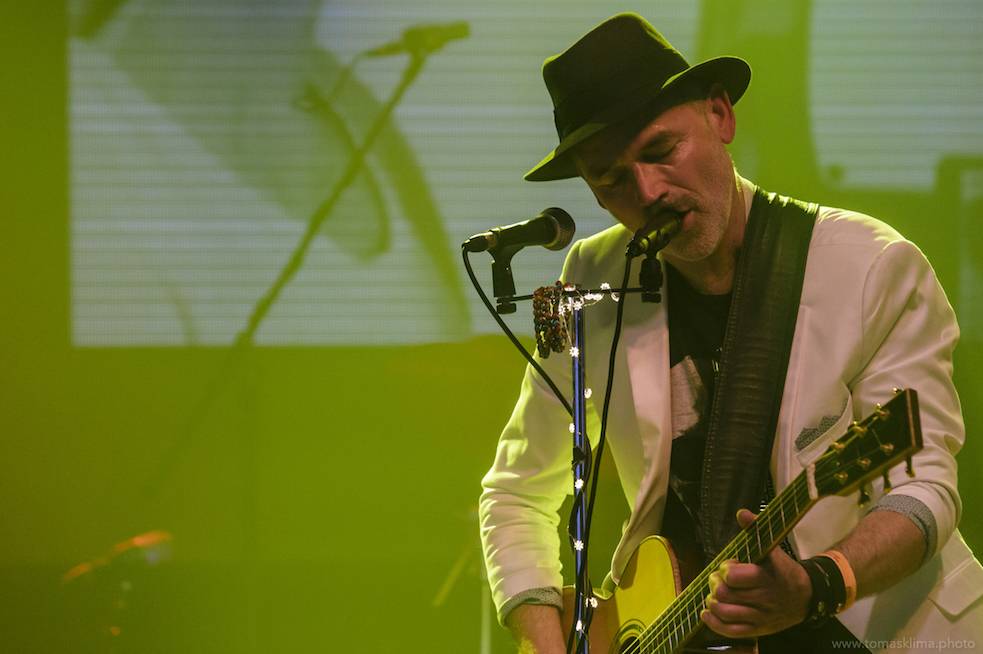 Děkujeme! Čeští hudebníci hráli pro vědce na festivalu, který se vysílal po celém světě